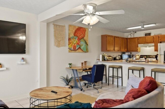 1801 Pointed Leaf Ln in Fort Walton Beach, FL - Building Photo - Building Photo