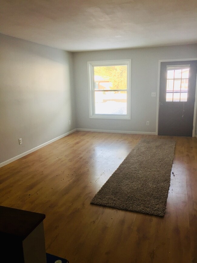 329 E Green Meadow Dr, Unit 329 in Wautoma, WI - Building Photo - Building Photo