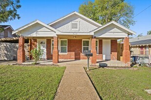 927-929 S Rosemont Ave in Dallas, TX - Building Photo