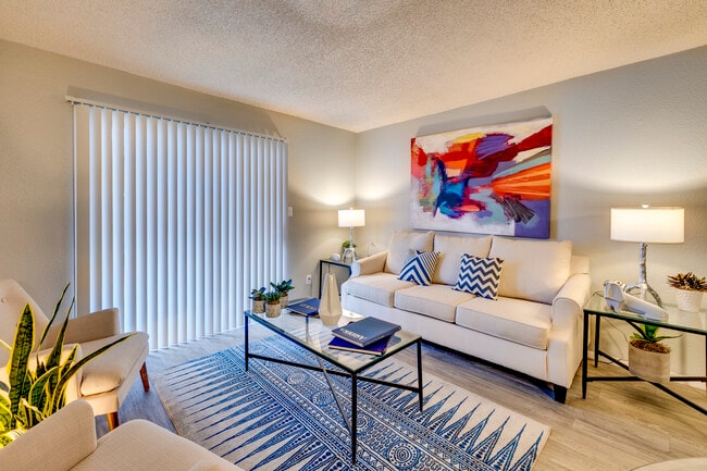 Summers Point Apartments in Glendale, AZ - Foto de edificio - Interior Photo