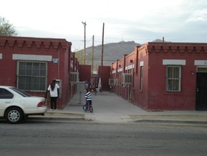 2123 Central Ave in El Paso, TX - Building Photo - Building Photo