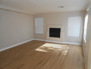 1600 Tronada Way in Las Vegas, NV - Building Photo - Building Photo