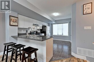 1380-1380 Costigan Rd in Milton, ON - Building Photo - Building Photo