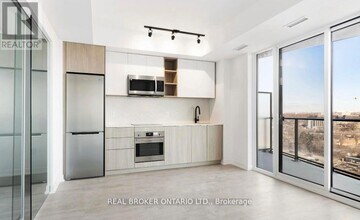 36 Zorra St in Toronto, ON - Building Photo - Building Photo