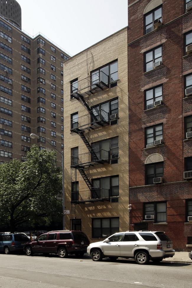 216 E 28th St in New York, NY - Building Photo - Building Photo