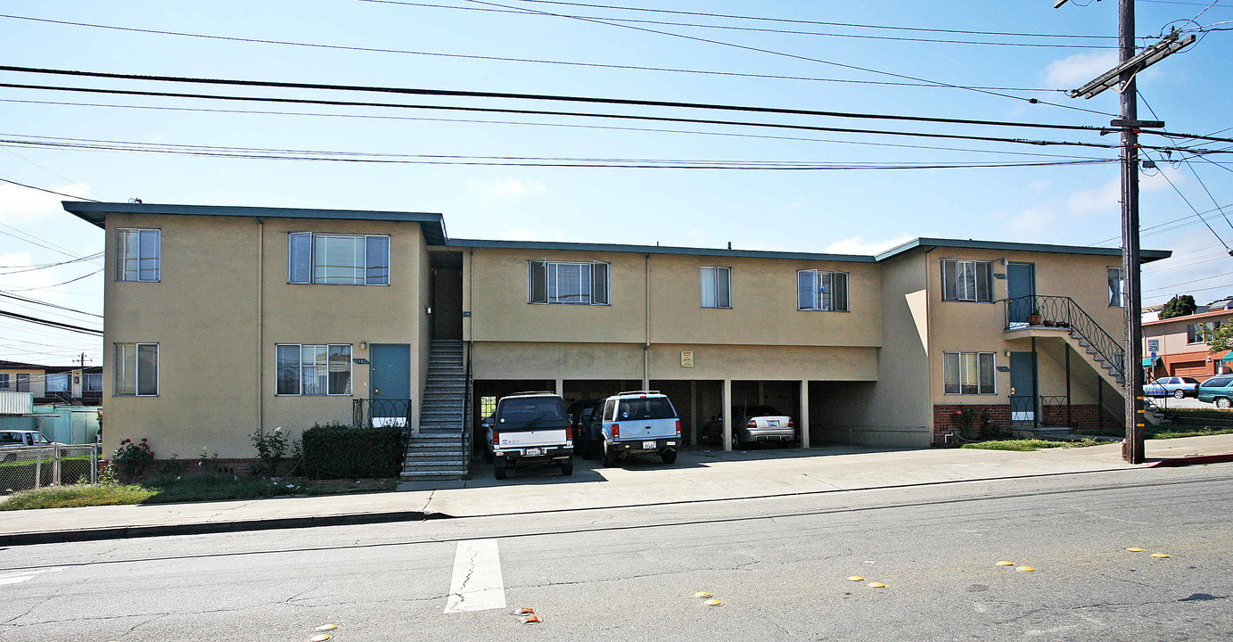 15 Spruce Ave in South San Francisco, CA - Building Photo