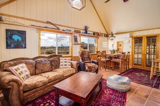 5031 Tom Mix Rd in Pioneertown, CA - Building Photo - Building Photo