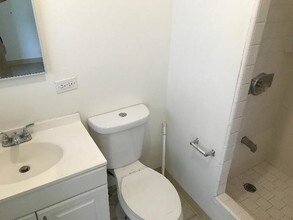 2543 Kuhio Ave-Unit -403 in Honolulu, HI - Building Photo - Building Photo