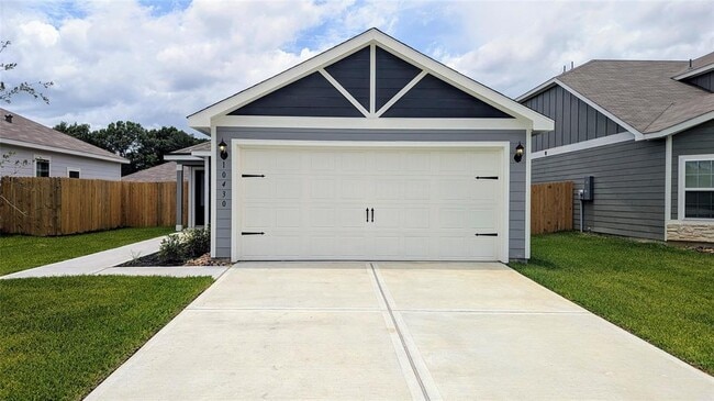 property at 10430 Red Cardinal Dr