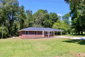 882 Campbell Rd in Covington, GA - Building Photo - Building Photo