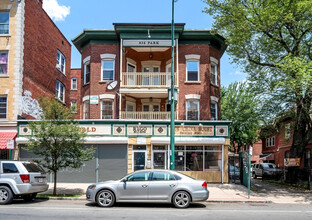 Rego Building in Hartford, CT - Foto de edificio - Building Photo