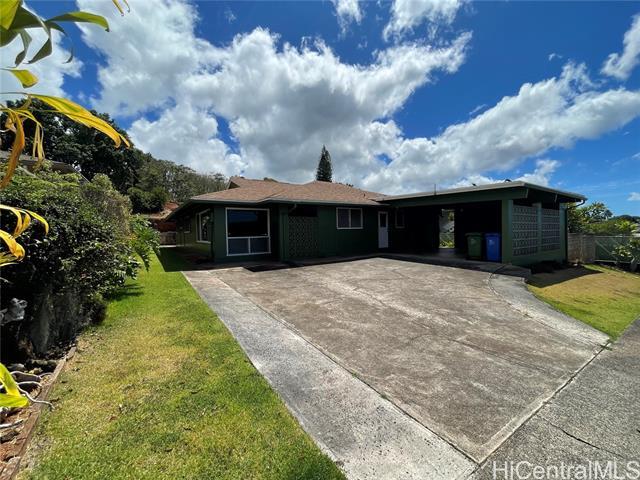 property at 99-2 Kaamilo St