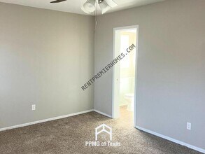 10904 N Linn Ave in Oklahoma City, OK - Building Photo - Building Photo