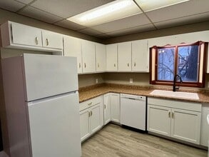 121 N 5th Ave in Wausau, WI - Building Photo - Building Photo