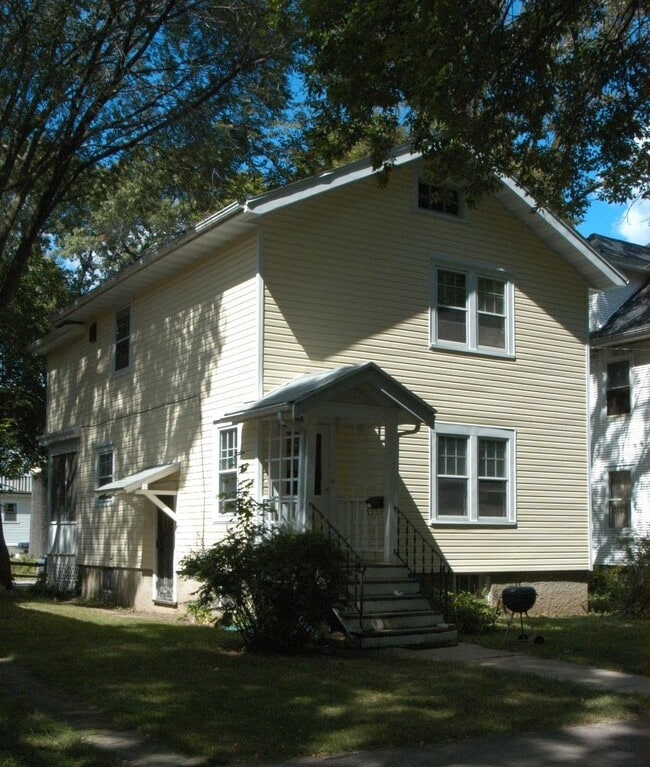 property at 1614 Adams St