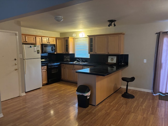 property at 1506 Fairfield Dr