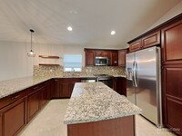 30441 Island Club Dr in Tavares, FL - Foto de edificio - Building Photo