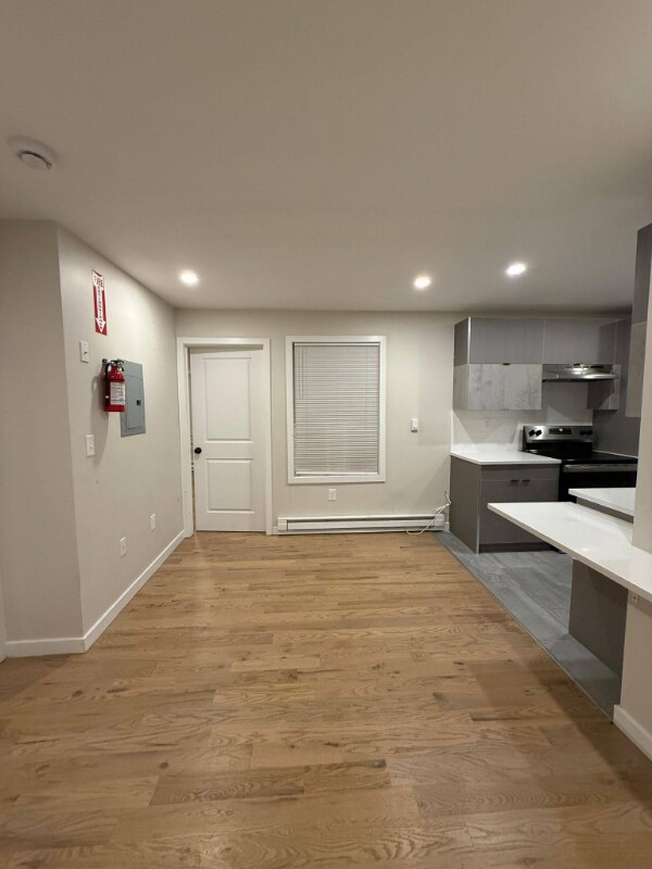 356 S 6th St in Newark, NJ - Building Photo - Building Photo