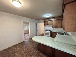 1044 Cooper Rd in Jackson, MS - Building Photo - Building Photo