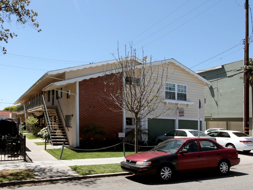 251 Temple Ave in Long Beach, CA - Building Photo