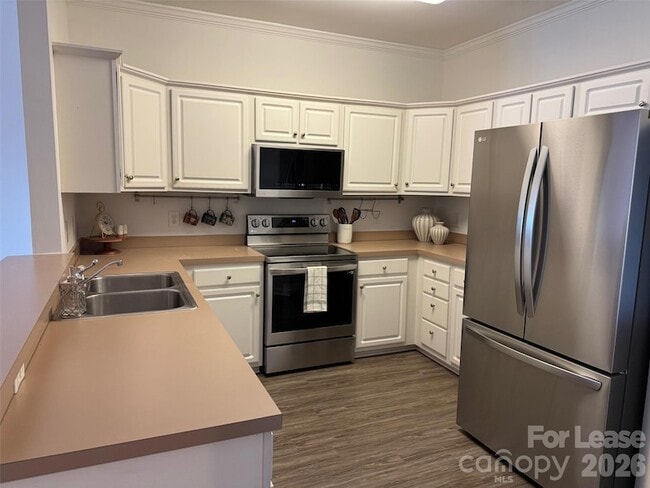 1410 4th St Dr NW in Hickory, NC - Building Photo - Building Photo