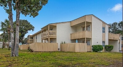 17462 Front Beach Rd in Panama City Beach, FL - Building Photo - Building Photo