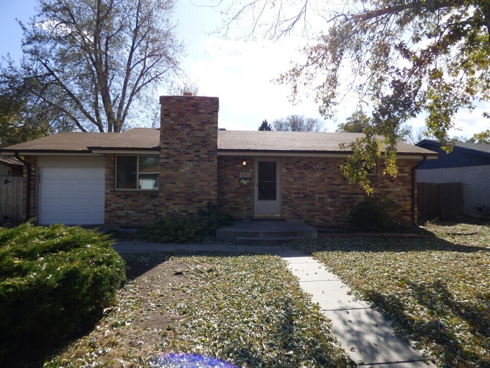 3404 W Powers Ave in Littleton, CO - Building Photo