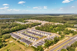 Covey Homes Tallahassee in Tallahassee, FL - Foto de edificio - Building Photo