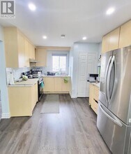 1192 Oxford St in Oshawa, ON - Building Photo - Building Photo