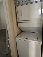10824 Palms Blvd, Unit 3 in Los Angeles, CA - Building Photo - Building Photo