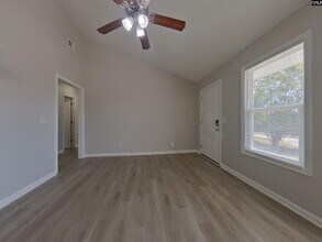 13 Sutters Mill Ct in Columbia, SC - Foto de edificio - Building Photo