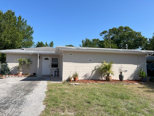 property at 10471 Kumquat Ln