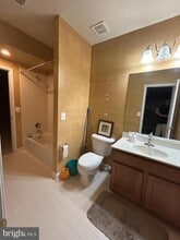 16979 Horton Ct in Dumfries, VA - Foto de edificio - Building Photo