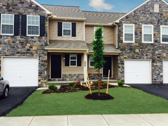 Stonebrook at Northside Crossing in Palmyra, PA - Building Photo