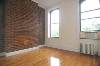 246 Mott St in New York, NY - Building Photo - Building Photo