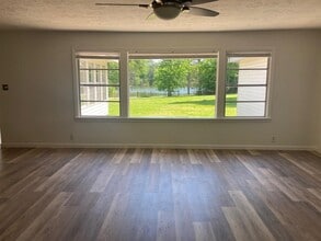 17445 Pine Lake Rd in Montgomery, TX - Building Photo - Building Photo
