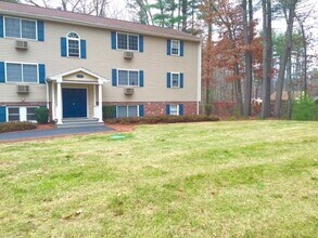 136 Turkey Hill Rd-Unit -17 in Merrimack, NH - Building Photo - Building Photo