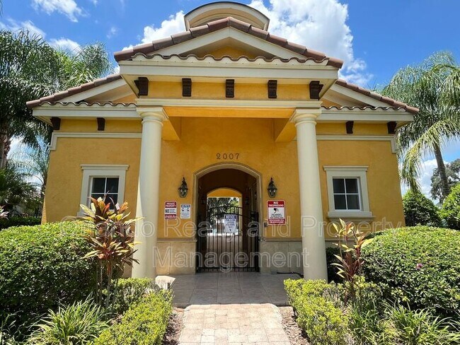1728 Lakeside Ave in Davenport, FL - Building Photo - Building Photo