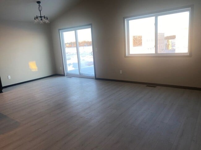 6761 71st Ave S in Horace, ND - Building Photo - Building Photo