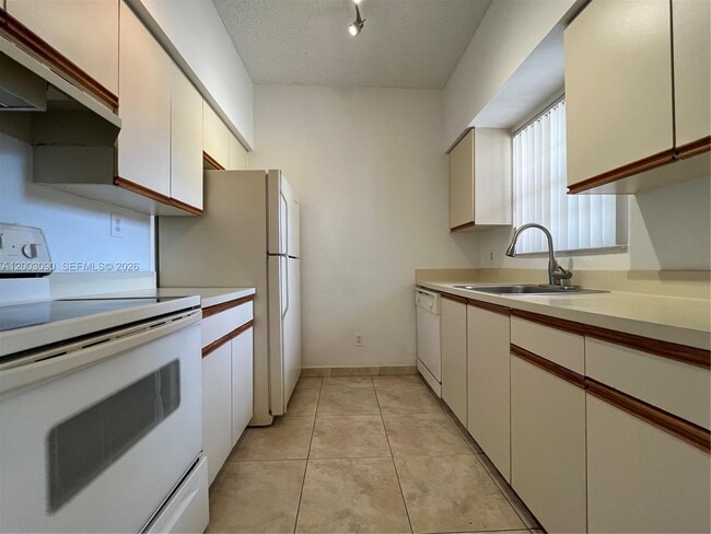 property at 661 Cypress Lake Blvd