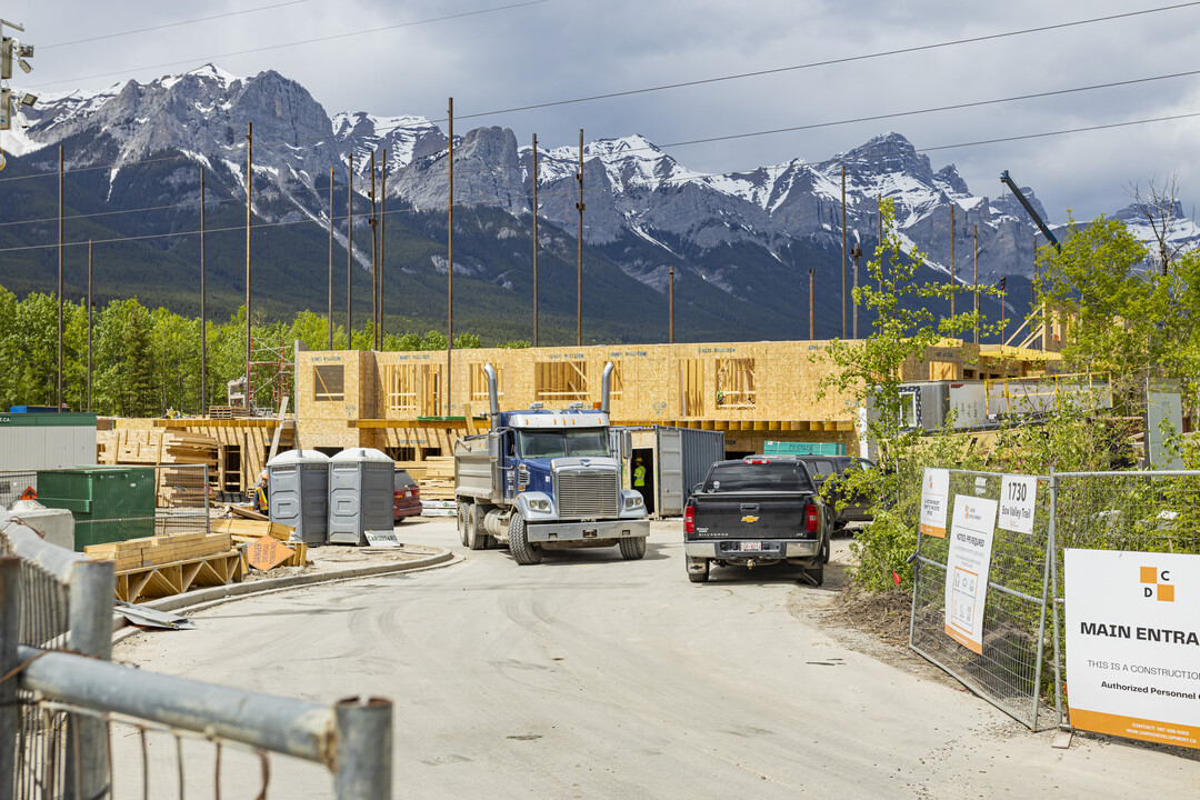 Cascade Canmore in Canmore, AB - Building Photo