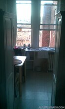 28 Quint Ave in Boston, MA - Foto de edificio - Building Photo