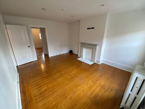 75 Charles St, Unit 3 in Boston, MA - Building Photo - Building Photo