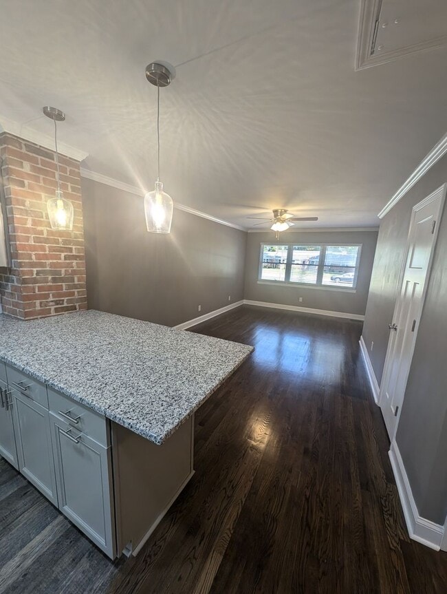 204 Belmont Mt Holly Rd in Belmont, NC - Building Photo - Building Photo