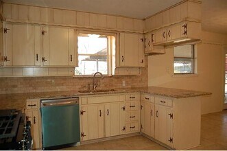214 Juniper St in Mansfield, TX - Building Photo - Building Photo