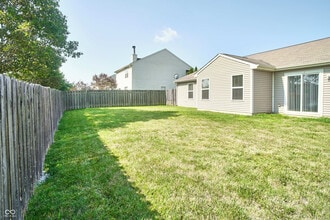 12983 Quarterback Ln in Fishers, IN - Building Photo - Building Photo