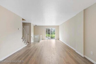 1630 Forest Hill Rd, Unit 1 in Staten Island, NY - Building Photo - Building Photo