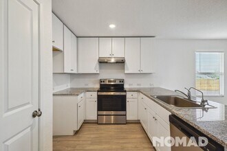 5618 Mountain Point in San Antonio, TX - Building Photo - Building Photo