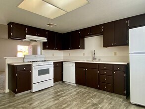 736 S Norma St in Ridgecrest, CA - Building Photo - Building Photo