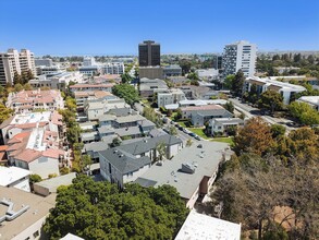 146 Dartmouth Rd in San Mateo, CA - Building Photo - Building Photo